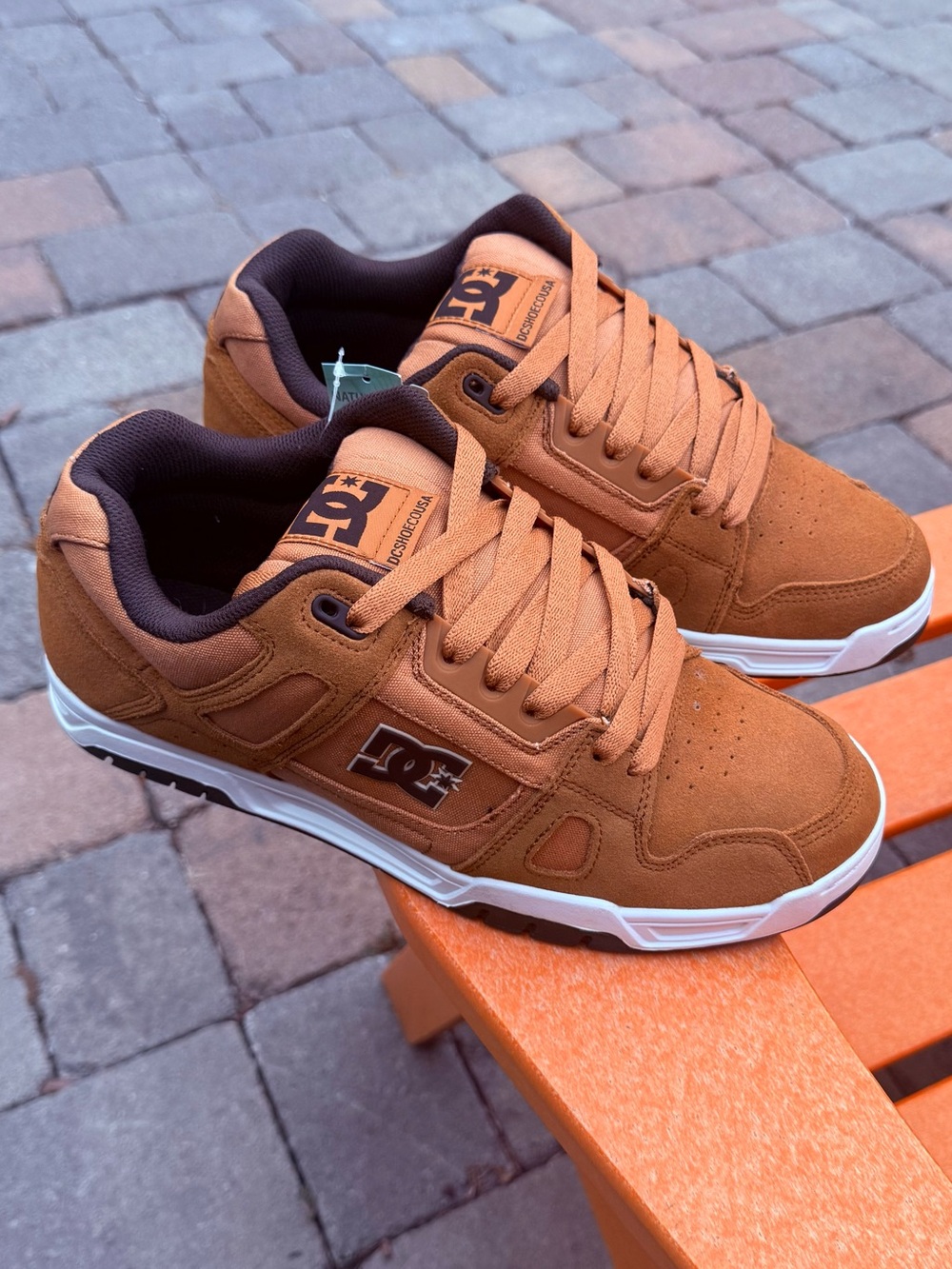 Men’s DC “Stag” Skateboard Sneakers Tan (#320188) - US Size 11 - New Without Box